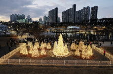 아이에스동서, 경산 중산지구 펜타힐즈W 크리스마스 트리 점등