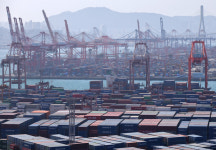 美 글로벌 관세 하루 만에 15%로 인상…트럼프 수개월 내 새 관세