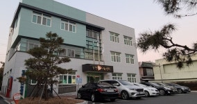 영천 시의원 사무실 강제 진입 논란…민주평통 행정실장 경찰 고소