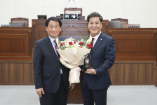 안동시의회 우창하 의원, 사회공헌봉사대상 수상…지역정책 성과 주목
