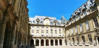 대학과 그랑제콜, 전문학교를 통합하는 프랑스 고등교육
