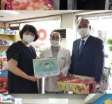 인천시약, 첫 의약품 부작용보고 약국에 현판 전달