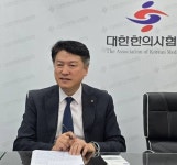 윤성찬 회장 “현대의료기기 제도화·실손보험 형평 회복…국민 중심 의료체계로”