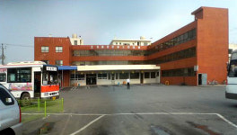 공영터미널 철거 서로 다른 셈법