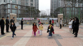 천안 새샘초, 감동교육 눈길