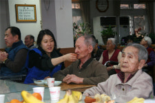삼성생명, 성애노인요양원서 봉사