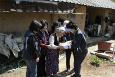 독거노인 위문품 전달