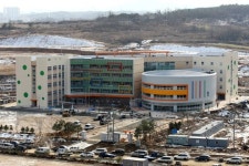 내달 개교 내포초·중 공사 지연 충남도 - 교육청 책임 떠넘기기