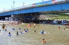 진천읍, 오는 15일부터 백곡천 물놀이장 개장