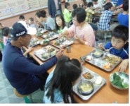반곡초, 학부모 함께 나눔 학교급식 체험의 날운영