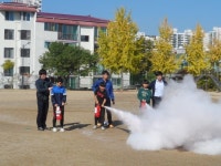 천안봉명초 소화기 작동 훈련