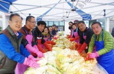 천안쌍용 100인회 사랑의 김장담그기 행사