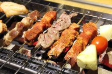 한국인 입맛에 맞춘 양꼬치… 원조 느낌은 그대로