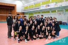 장안구, 전국대회 우승 파장초 여자배구부 격려