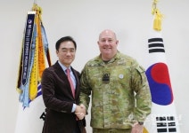 정장선 평택시장, 메이어 유엔사 부사령관 접견