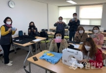 망포2동 주민자치위, 마스크 만들어 취약계층에 전달