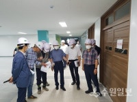 수원교육지원청, 9월 개교 광교호수중 현장 점검