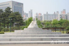 [김충영 수원현미경(102)] 효원공원을 조성한 이야기