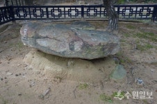 [김우영 광교칼럼] 팔달산 고인돌을 발견한 이야기(상)