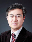 부기은 도 치과의사회 회장  심장병어린이돕기.노인 무료 틀니 사업 등 실시