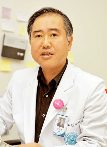제주대 김상림 교수팀, 무릎인공관절수술 1000례