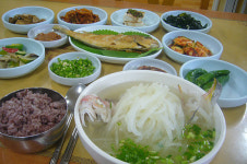 옥돔국 한 수저에 속이 확 풀린다
