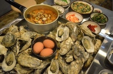 겨울철이면 더 맛있는 굴, 푸짐하게 드세요