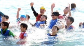 제15회 서귀포 겨울바다 펭귄수영대회