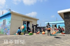 물질 준비중인 해녀들/제주시 구좌읍