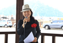 세상 맛나게 사는 거 보려거든 보목리를 찾으라