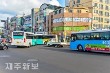 중앙차로제 시범운영 첫날 우왕좌왕