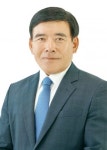다자구조 격전…전·현직 출사표, 신예 2명 도전장 던져 각축