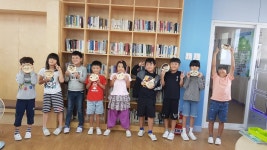 신례초, 책 축제 운영