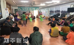 늘푸른봉사회, 노인 대상 봉사활동 실시