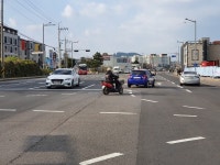 하귀 입구 교차로 위험천만