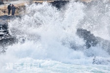 제주는 파도도 절경