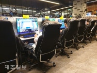 사회적 거리두기 확대에도 카페·PC방 코로나19 사각지대