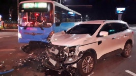 서귀포 대정읍서 시내버스·SUV 충돌…1명 경상