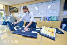 코로나19확산에 온라인 교육 시작