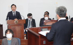 4·3 학살 주도 박진경 대령 추모비 이전해야