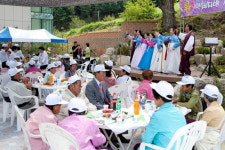 인제지역 어르신 초청 경로잔치