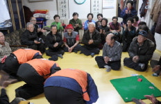 검은 땅서 피어난 희망… 지역사회와 상생 꿈꾸다