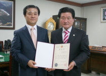 박학천 홍천아산병원장 보건복지부장관 표창