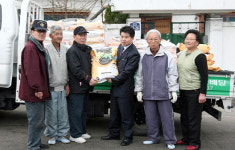 삼척농협 불우 조합원 쌀 전달