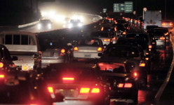 휴가 절정 고속도로 정체 극심