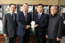 양양장로교회 불우이웃 성금 기탁