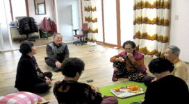 여럿이 함께 있으니 외롭지 않아 좋아요