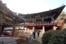 [문화재,사람에게 말을 걸다] 16. 삼척 천은사·이승휴