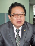 [새의자] 김충기  강릉김씨 대종회장