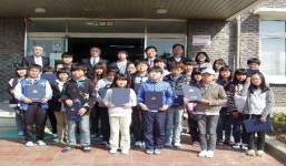 속초 교동초 총동창회 장학금 전달